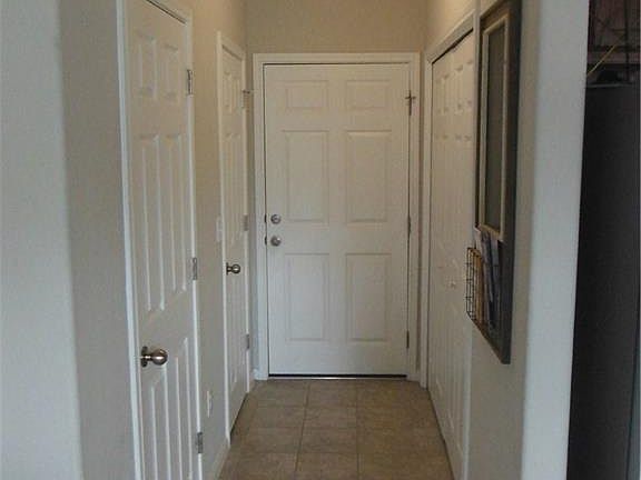 3rd image of 372 Eagle Brook Ln