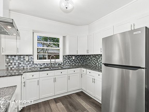 5th image of 2810 Middleburg Dr