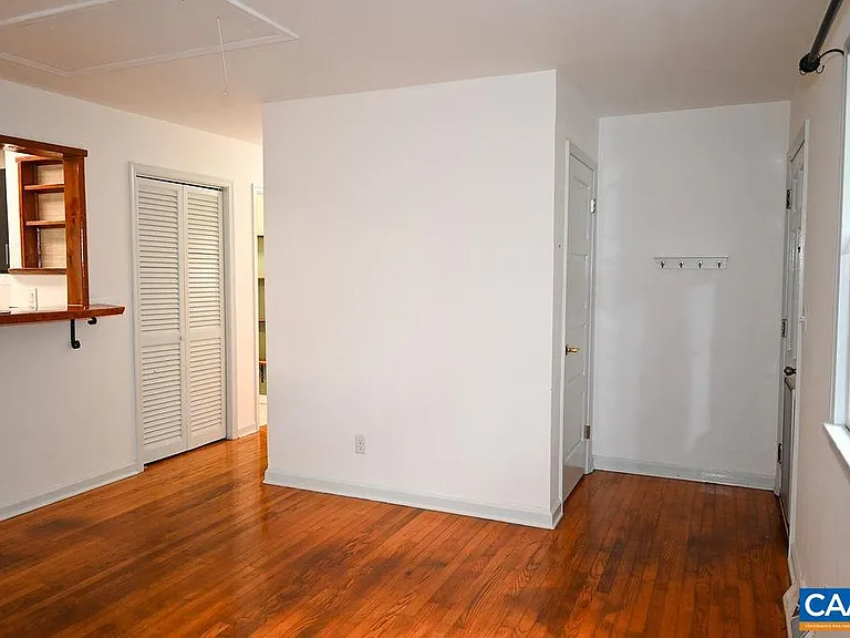 315 Caroline Ave — Photo 27