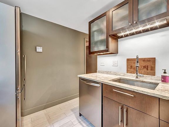3rd image of 56 Prince St APT 2