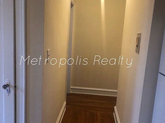 4th image of 22-62 42nd St #D4