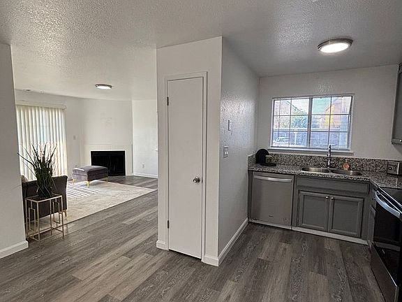 3rd image of 1757 Richland Ave APT 24