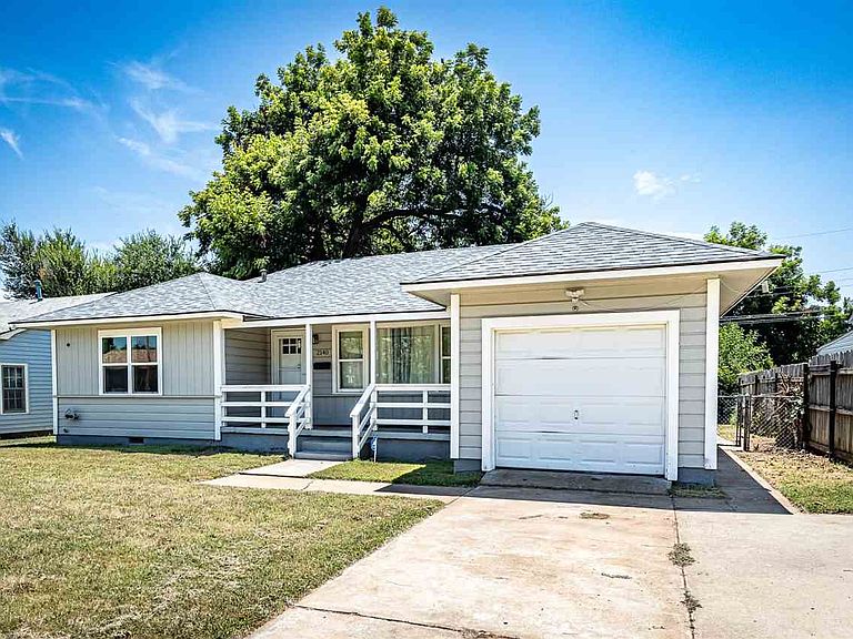 Listing photo 3