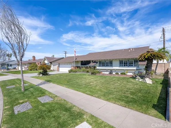 7401 Grandoaks Dr, Stanton, CA 90680