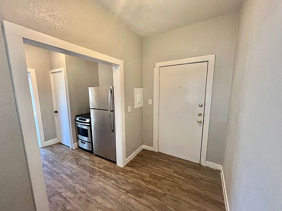 4th image of 116 Cornell Ave #201