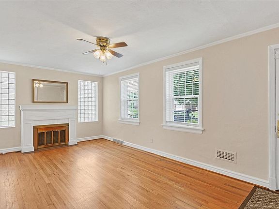3rd image of 7334 Ahern Ave