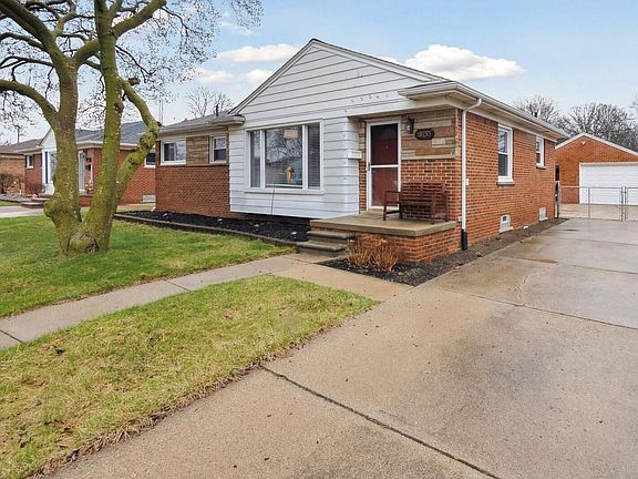 2nd image of 18755 Dale Ave