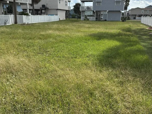 Mutiny Ln, Galveston, TX 77554