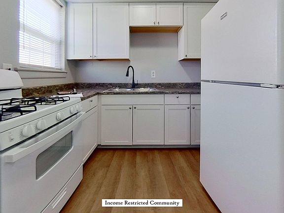 5th image of 1711 Colorado Ave #1701O