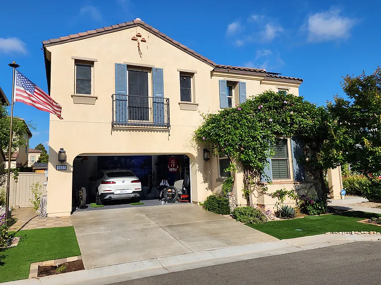 Swaying Palms Way — Photo 1