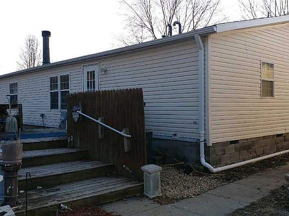 Extra wide deck steps!