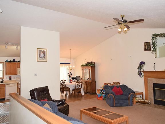 4th image of 2474 Long Bow Ave