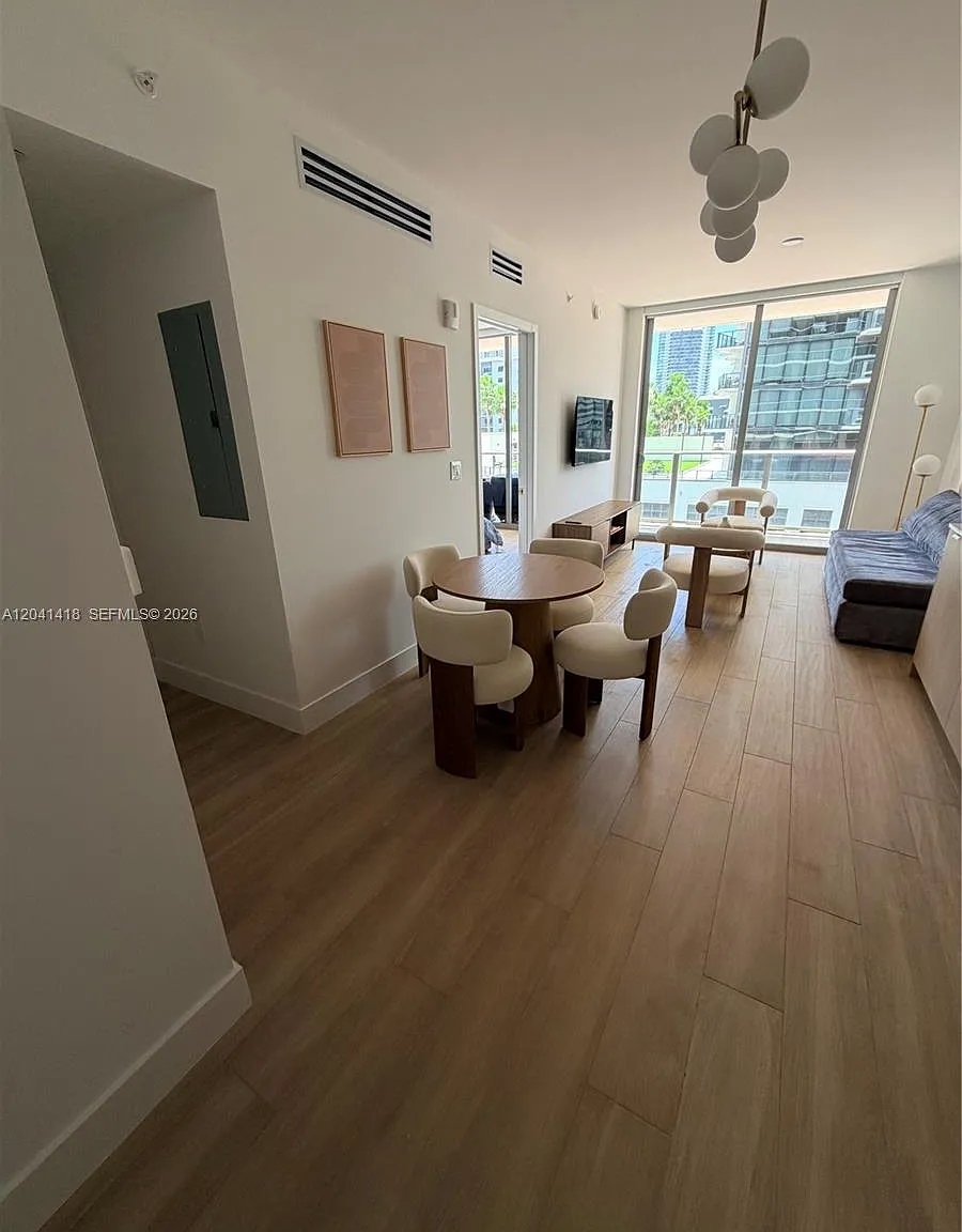 1 bed, $4,800 — Photo 4