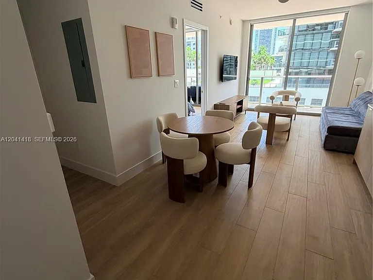 90 NE 32nd St #707 — Photo 5
