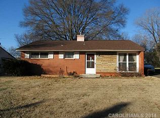 2708 Englehardt St, Charlotte, NC 28216