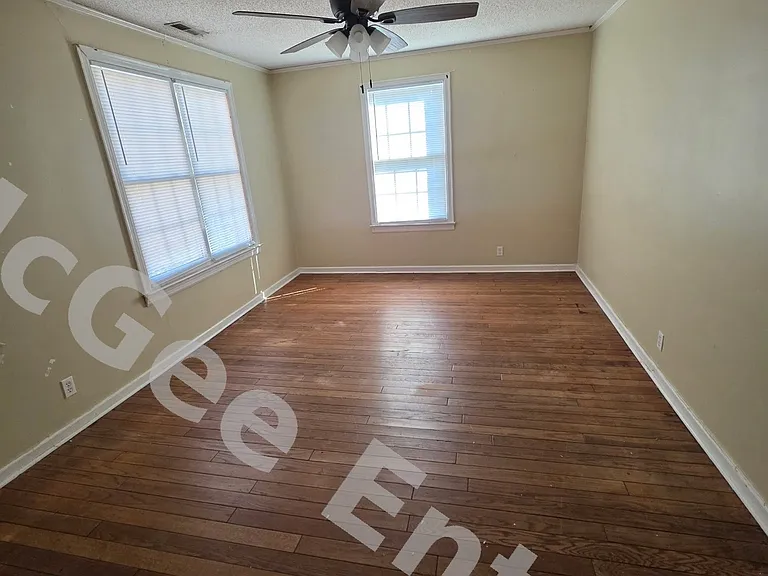 434 Poplar St #F — Photo 7