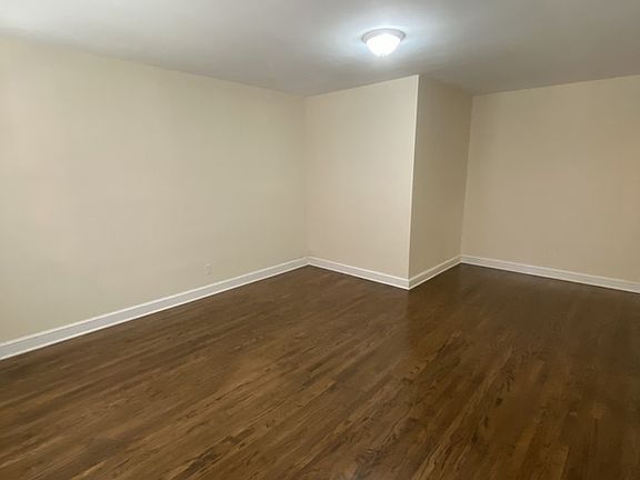 2nd image of 4012 Calvert St NW APT 1B
