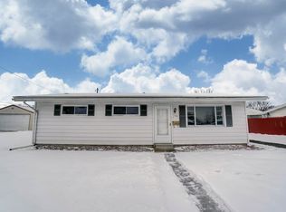 566 Kirk Ln, Troy, OH 45373