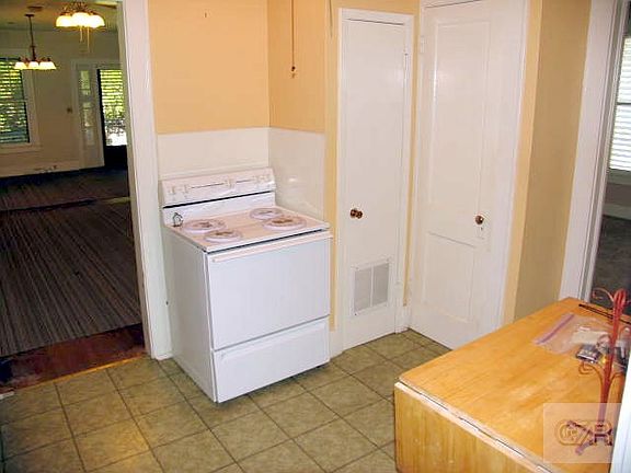 5th image of 4419 Ursuline St