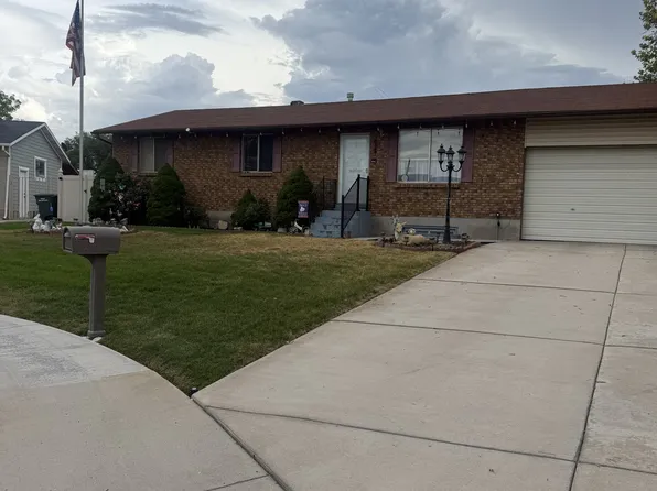 4077 W Kestrel Dr, West Valley City, UT 84120