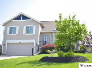 4407 Brook St, Bellevue, NE 68123