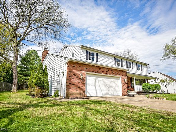3rd image of 235 Woodland Dr