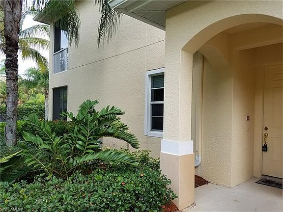 3rd image of 5916 Tarpon Gardens Cir APT 101