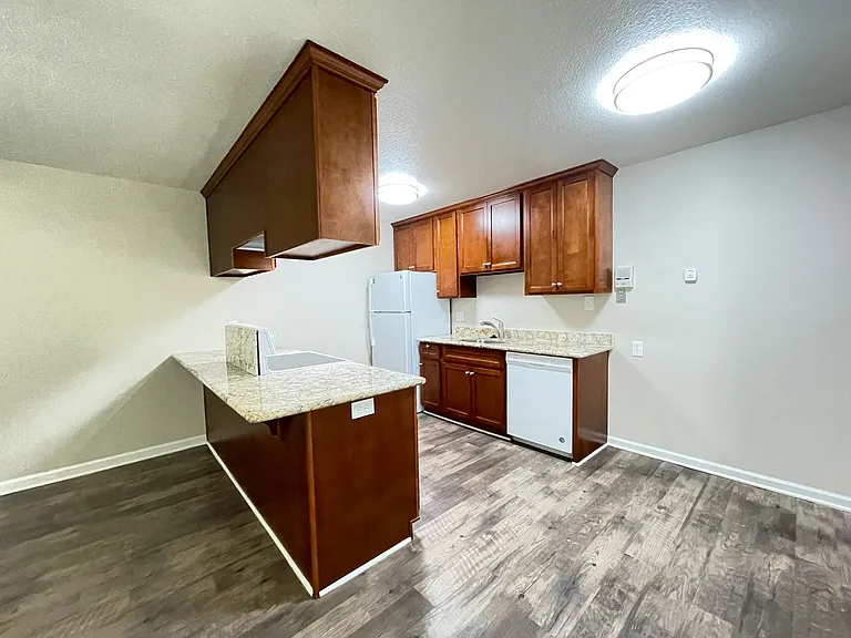 1711 N Street, Sacramento — Photo 10