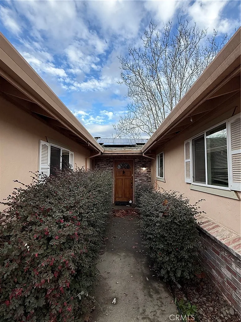 21 Inglewood Dr photo 1