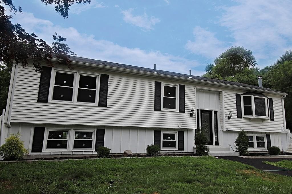 10 Fairmount Pl, Saugus, MA 01906 Zillow