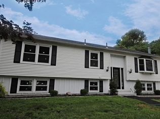 10 Fairmount Pl, Saugus, MA 01906