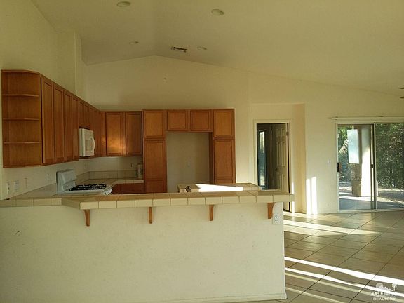 4th image of 9074 Calle Del Diablo