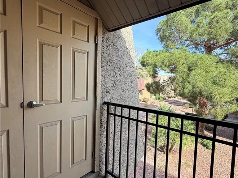 5044 River Glen Dr #148 — Photo 19