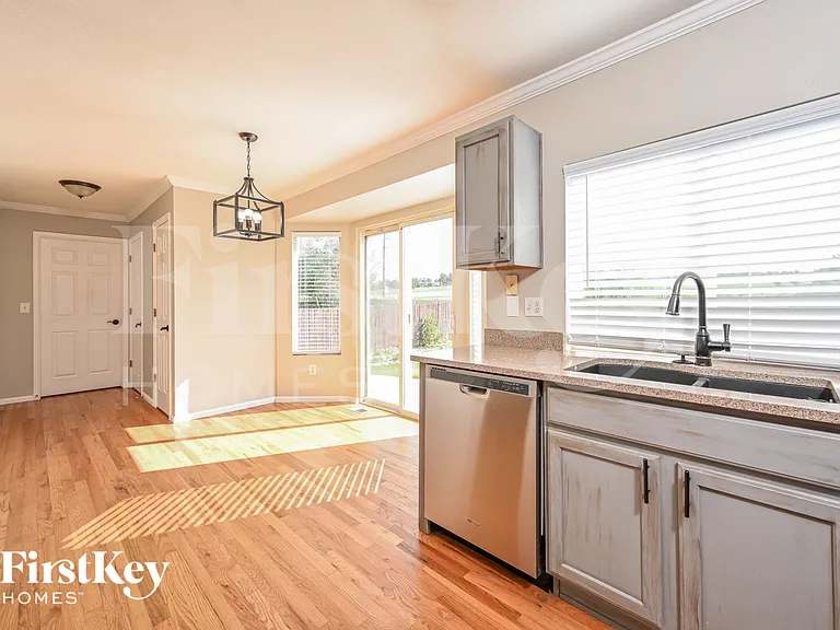 5415 Ben Park Cir — Photo 6