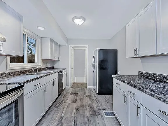 4284 Foley Rd — Photo 6
