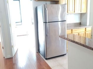 3117 36th St APT 1R, Astoria, NY 11106