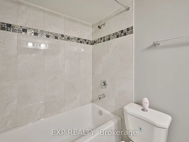 3695 Kaneff Cres #1404 — Photo 16