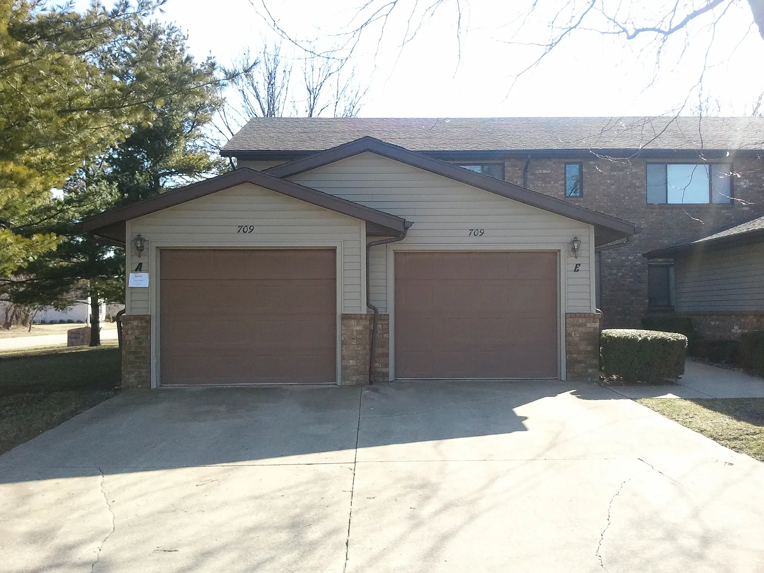 404 Malsbury Dr photo 1