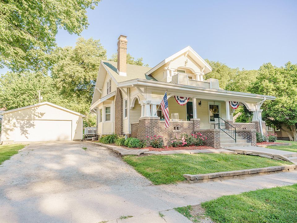 1st image of 206 May St