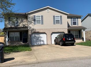 905 Belle Valley Dr, Belleville, IL 62220