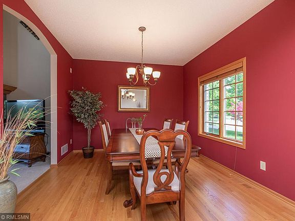4th image of 2694 Alamo Cir NE