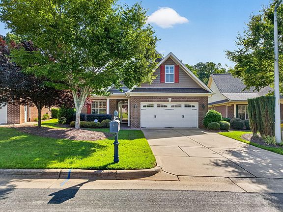 2nd image of 454 Easy Wind Ln