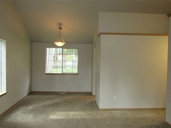 5th image of 22804 34th Ave E