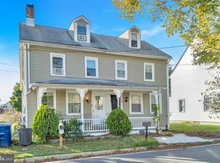 19 Pleasant St, Southampton, NJ 08088