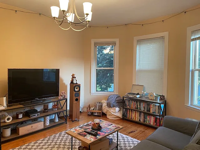 41 Howell St — Photo 5