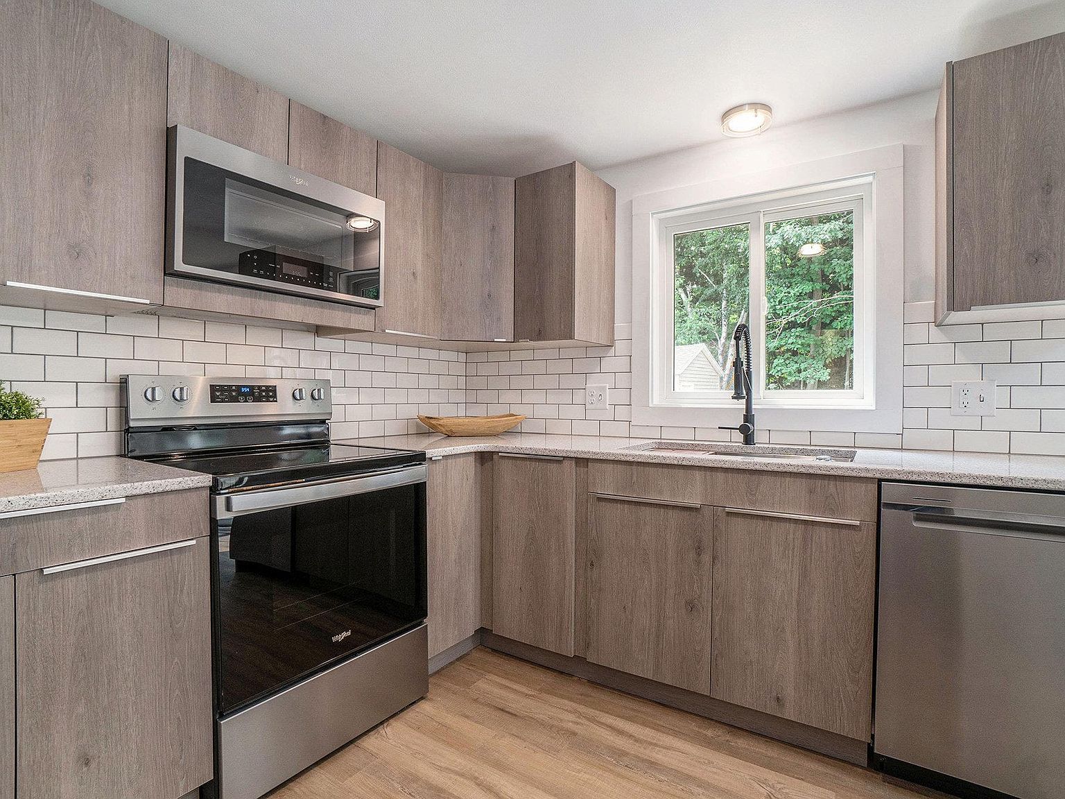 1166 Bellows Ave, Frankfort, MI 49635 MLS 1912793 Zillow