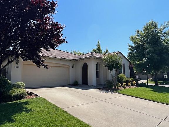 3rd image of 1130 Scheidegger Cir