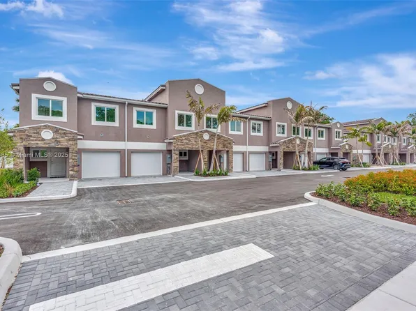 1559 NW 94th Way #8, Coral Springs, FL 33071