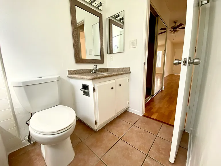 1543 N Bronson Ave #221 — Photo 7