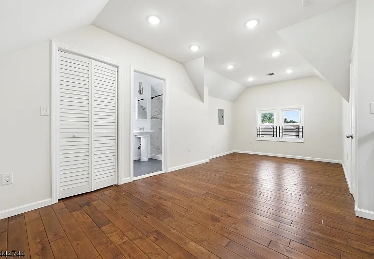 244 Clinton Ave — Photo 4